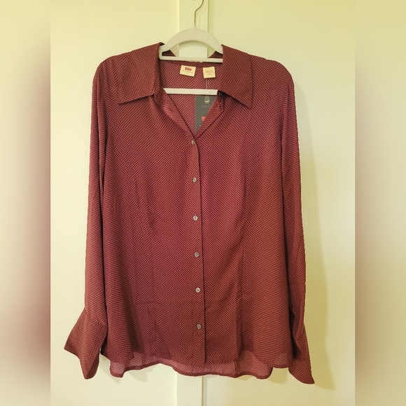 Levi's Tops - Levi's Burgundy Button-Up Shirt